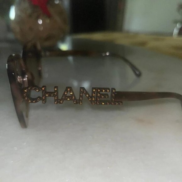 New Chanel CH 5422 B Sunglasses - Picture 5 of 8